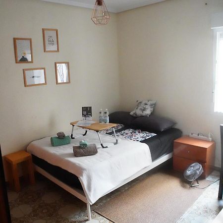 Grosses Modernes Zimmer "Silber" Fuer 2 Personen Und Katzenliebhaber Valensiya Dış mekan fotoğraf
